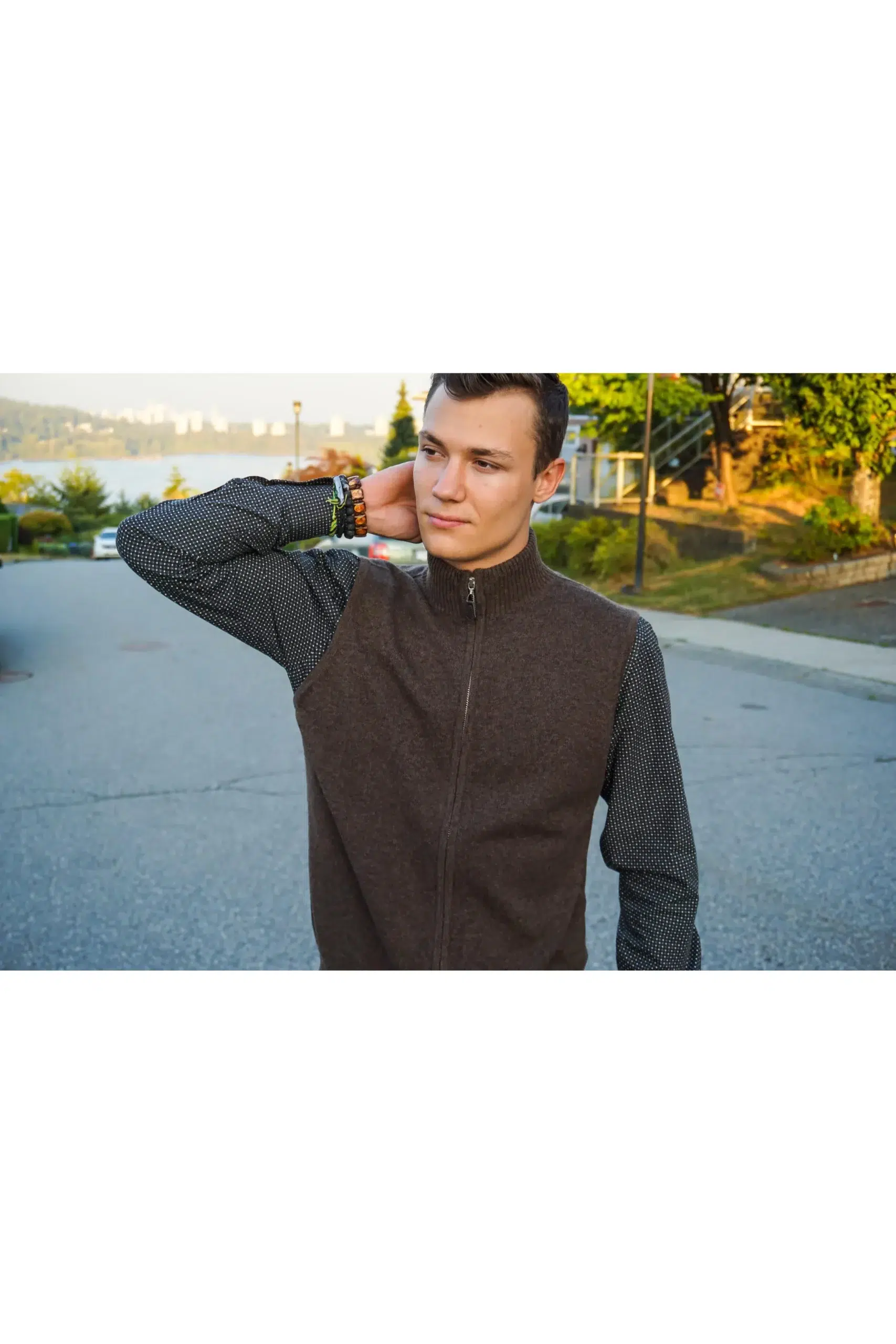 トップス CASHMERE HARD MILLED ZIP VEST 美品】LIDNM CASHMERE HARD MILLED ZIP VEST Artisan Crafted Cashmere